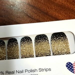 Colorstreet Ring It In